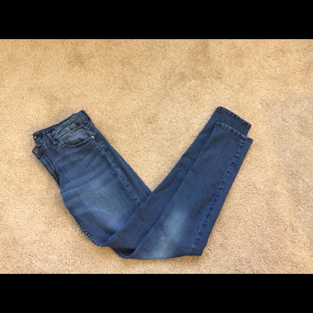 😬 H&M Skinny Blue Jeans😲